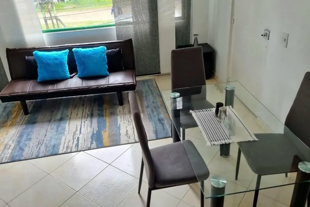 Luminoso Y Confortable Apt. A 6 Minutos Del Aeropuerto El Dorado. Bogota 0*,  Colombia